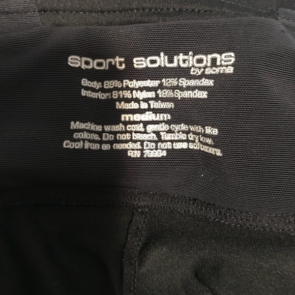 Soma Sport Solutions Black Exercise/Leisure Capris - Picture 2 of 2